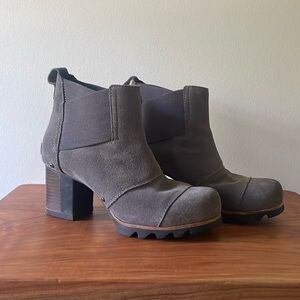 Sorel Addington Chelsea Ankle Boots Gray size 7